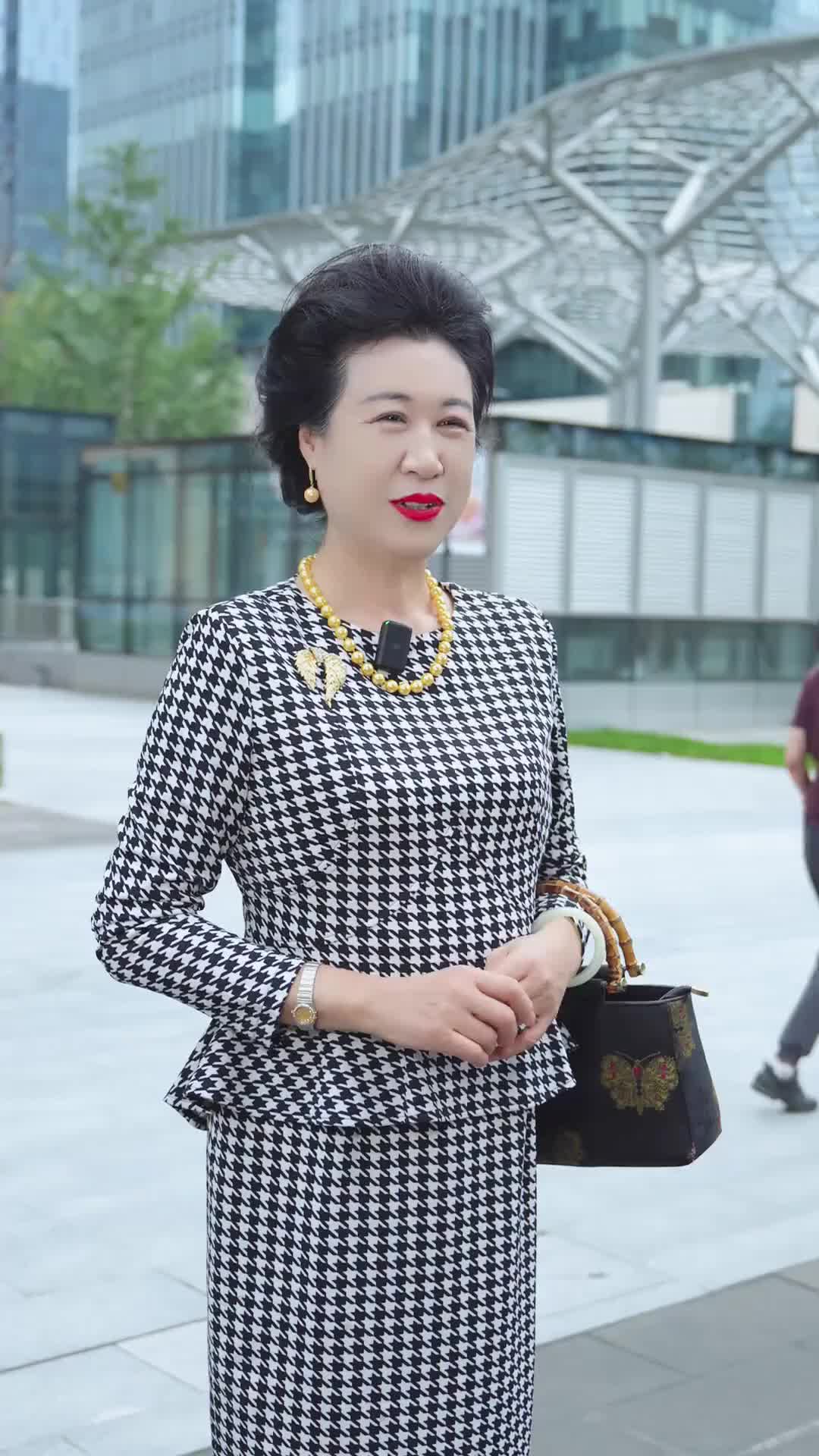 695347f222453600609e9b7b