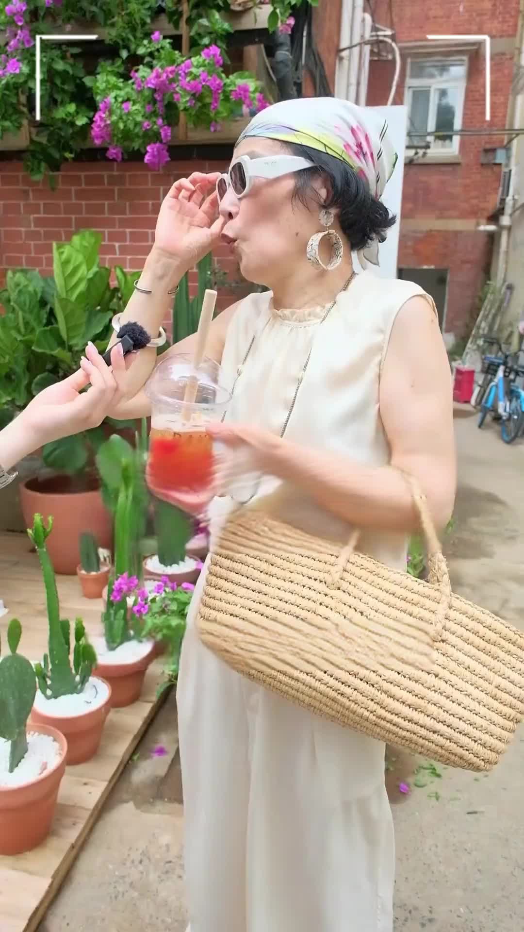 695b52815567a40061ccfd84