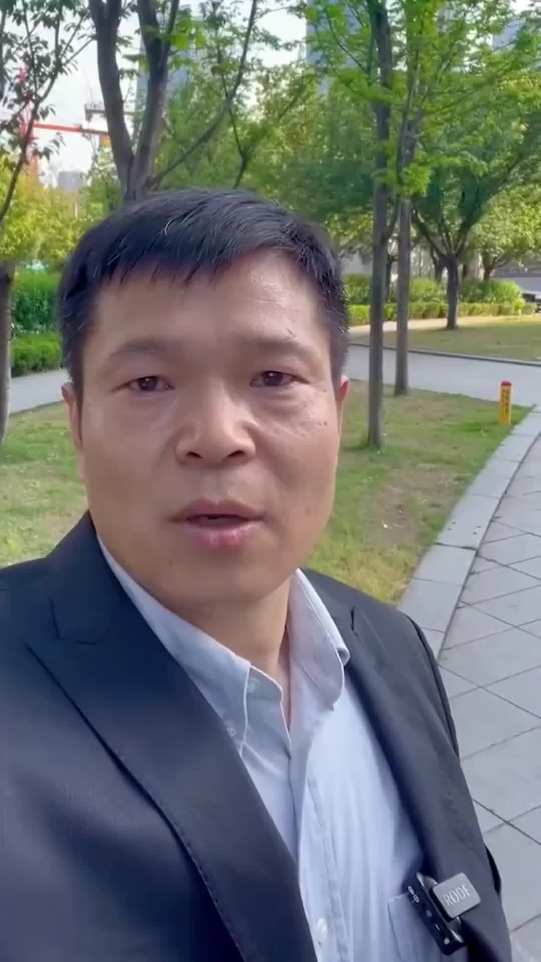 68832211ef0a97003ed265ff