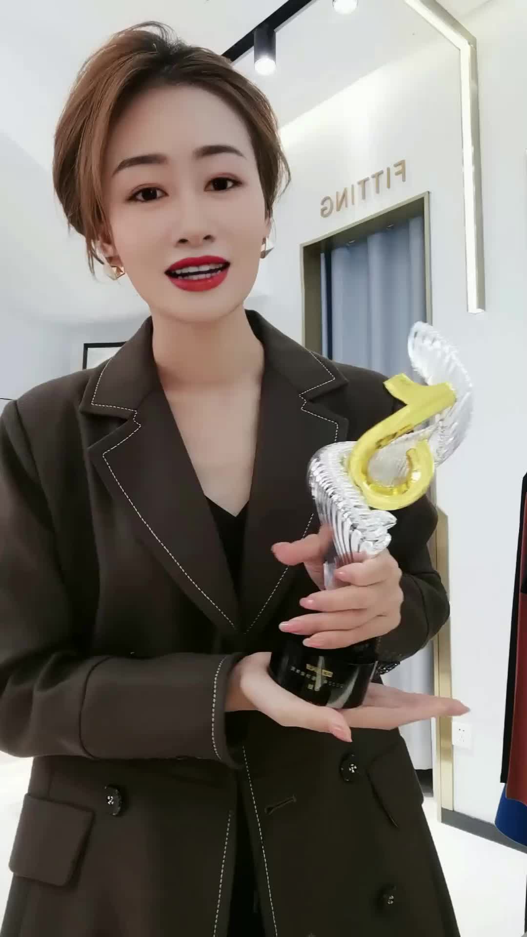 6805e4088015d6fa589ca2ca