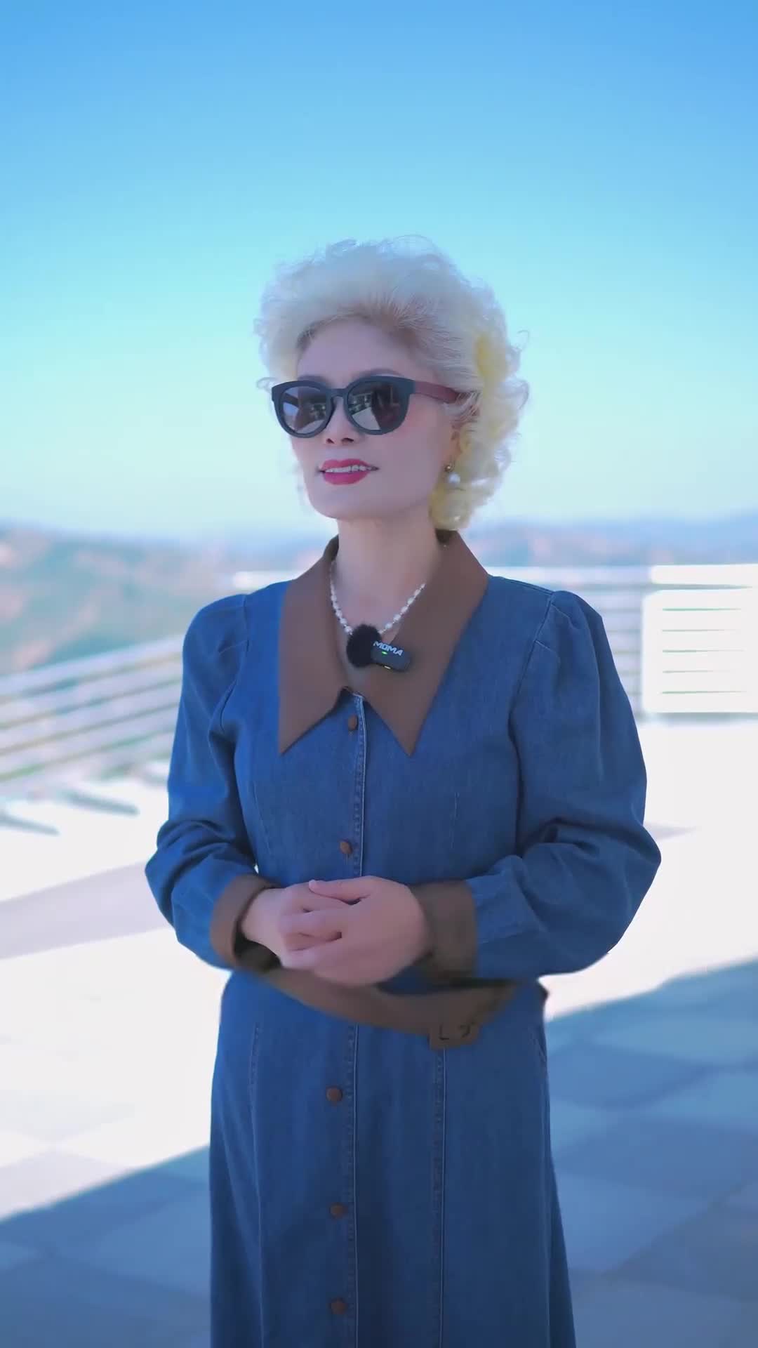 6978882ef17c7b00599c6827