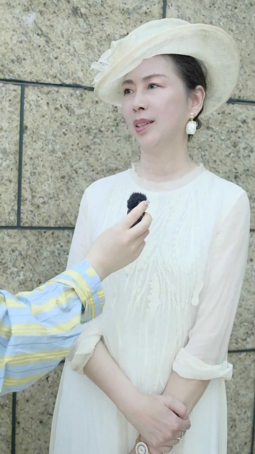 697c278825445300608b3f12