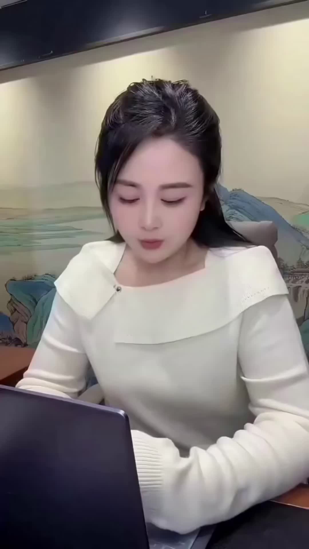 69326e5ecfb96600586b4ed0