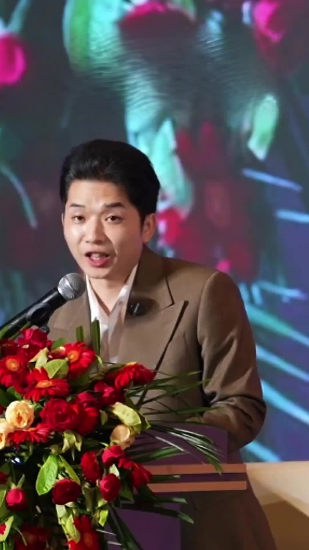 698555d128a248005a2646b4