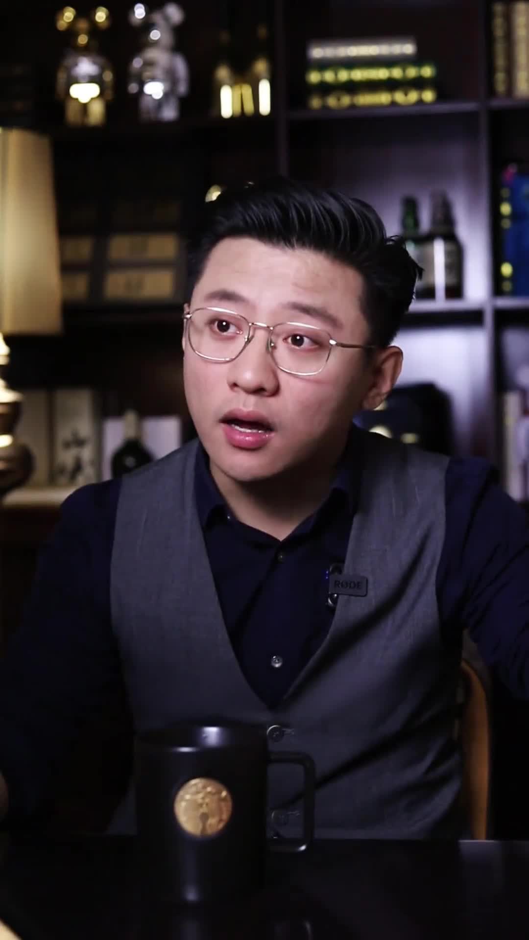 6903460d4184e7003c7f2bb2