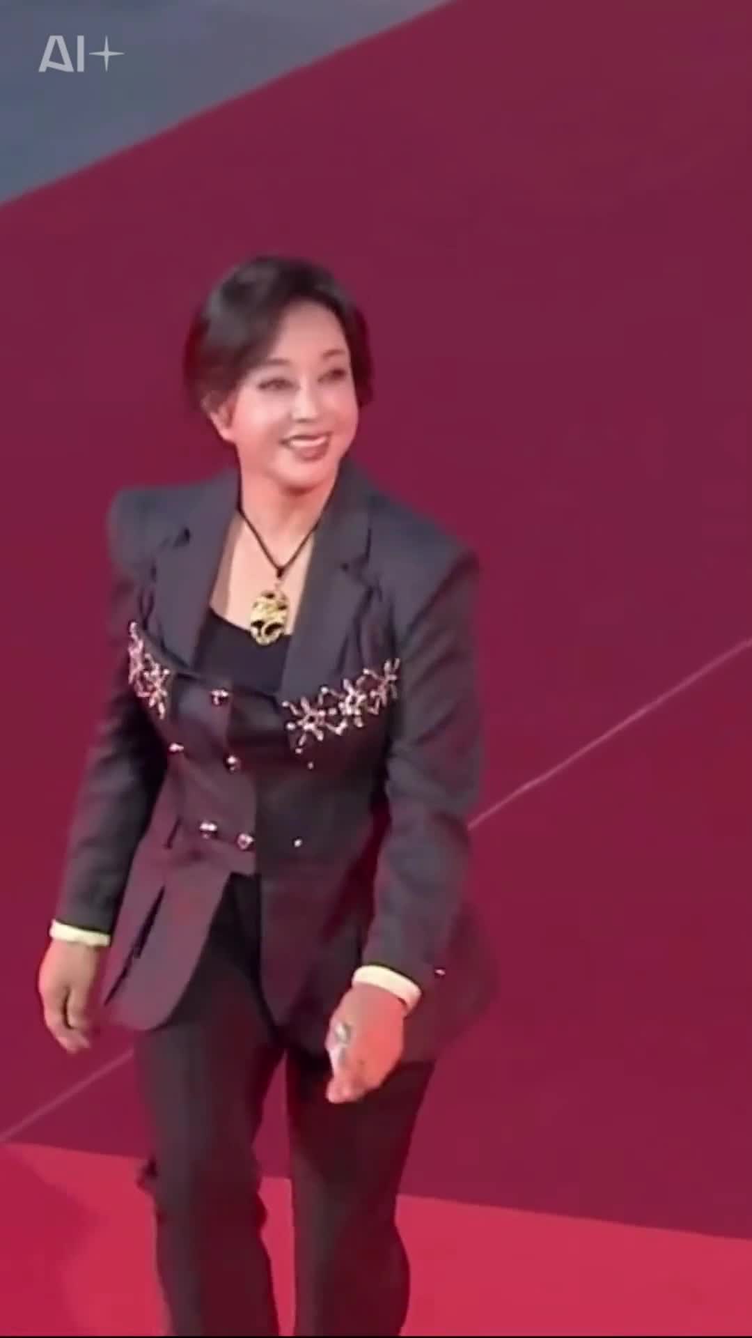 67ff6a49d4d79f02cd9f73e6