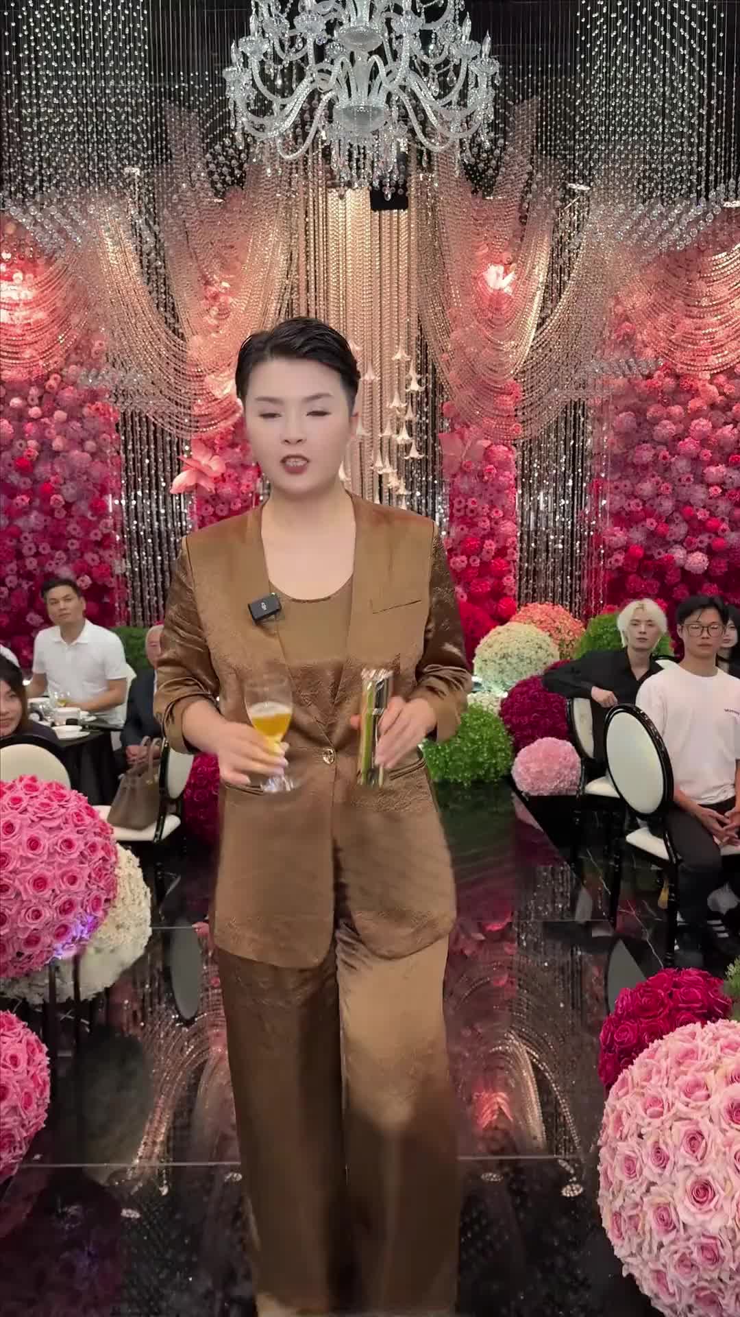 688b130b6f9c8b0040e25b26