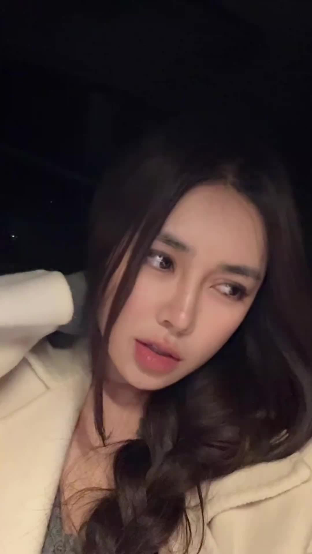 686e34c3df964e0b1fae4806