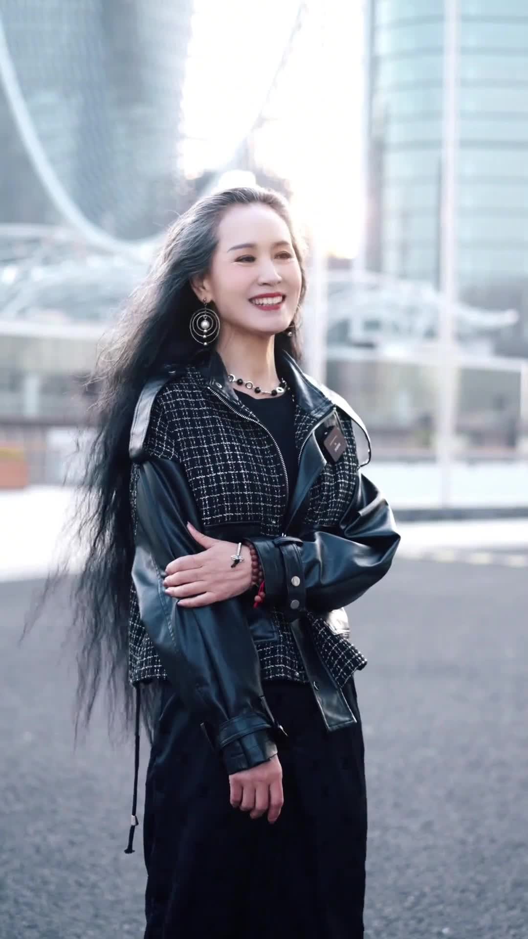 69312299a35d1c00588a5f0c