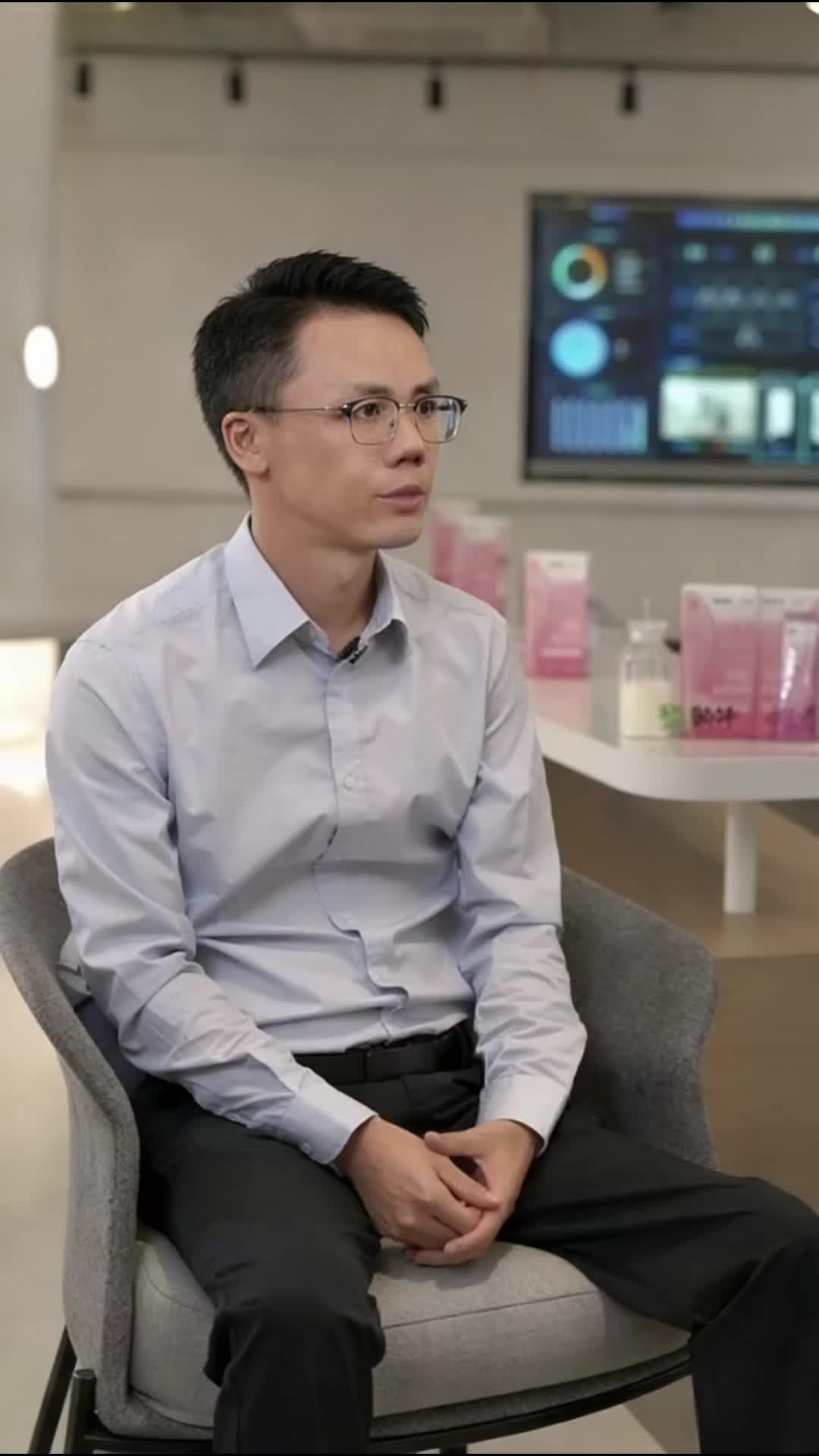 693f767d41353800585fbdfb